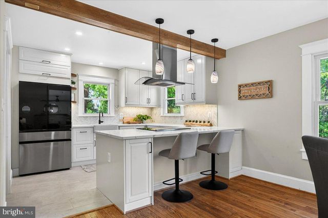 4448 W BRADDOCK RD, Alexandria, VA 22304