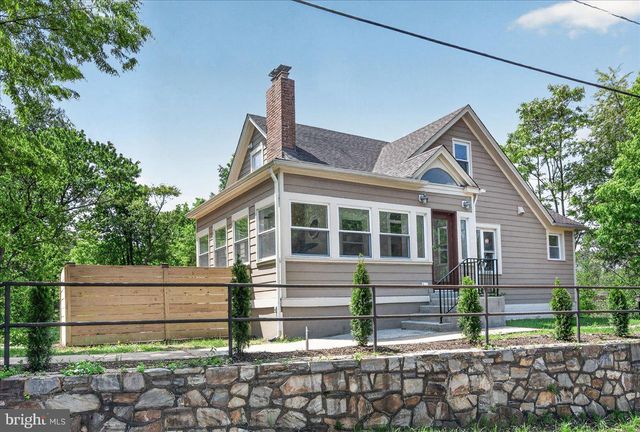 4448 W BRADDOCK RD, Alexandria, VA 22304