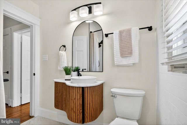 4448 W BRADDOCK RD, Alexandria, VA 22304