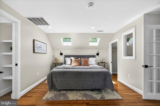 4448 W BRADDOCK RD, Alexandria, VA 22304