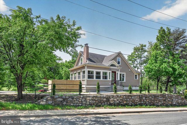 4448 W BRADDOCK RD, Alexandria, VA 22304