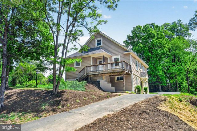 4448 W BRADDOCK RD, Alexandria, VA 22304