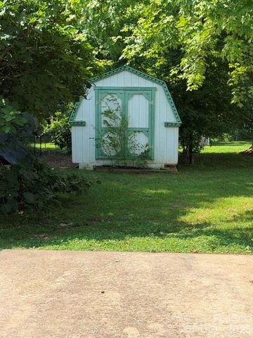 620 Rutherford Road, Marion, NC 28752