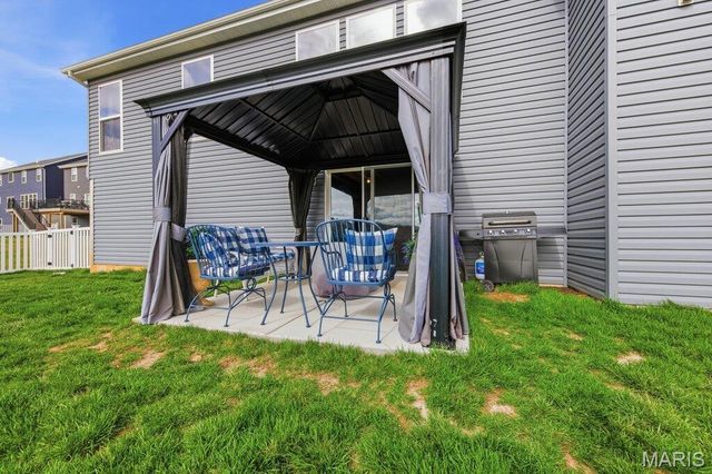 721 Creek View Drive, Fenton, MO 63026