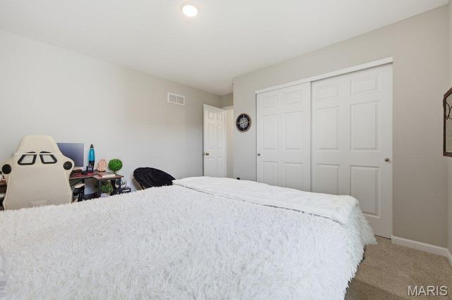 721 Creek View Drive, Fenton, MO 63026