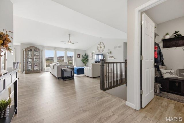 721 Creek View Drive, Fenton, MO 63026