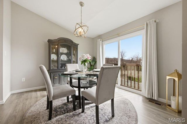 721 Creek View Drive, Fenton, MO 63026