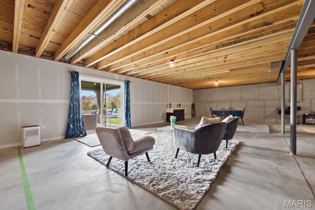 721 Creek View Drive, Fenton, MO 63026