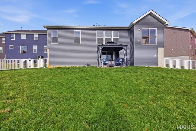 721 Creek View Drive, Fenton, MO 63026