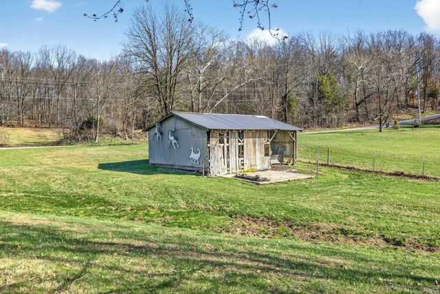 5400 S Harmony Road, Bloomington, IN 47403