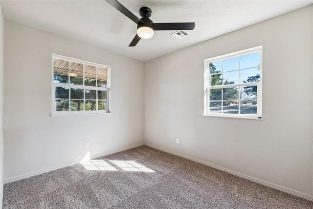 1101 N Douglas Boulevard, Guthrie, OK 73044