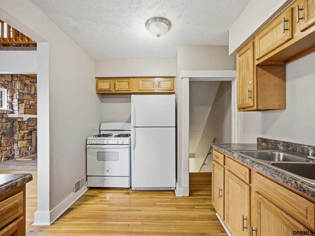 1929-1931 S 35 Street, Omaha, NE 68105