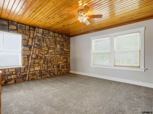1929-1931 S 35 Street, Omaha, NE 68105