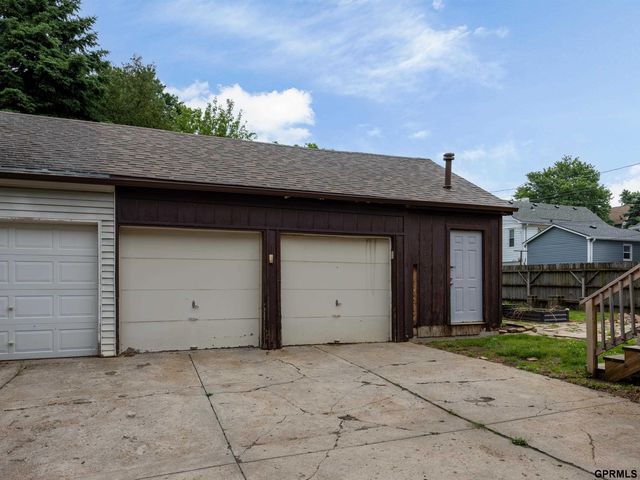 1929-1931 S 35 Street, Omaha, NE 68105