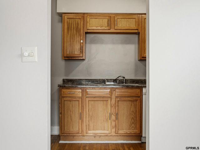 1929-1931 S 35 Street, Omaha, NE 68105