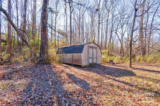 707 S 6th Street, Bessemer City, NC 28016