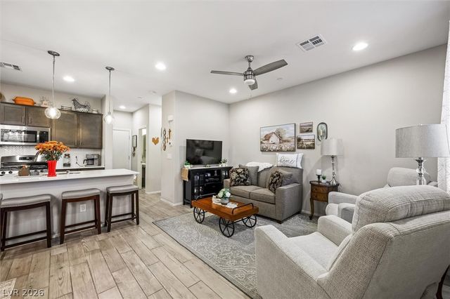 752 Sleeping City Avenue, Henderson, NV 89015