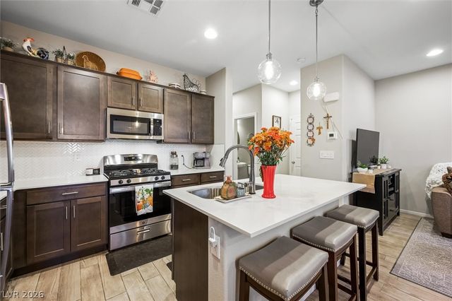 752 Sleeping City Avenue, Henderson, NV 89015