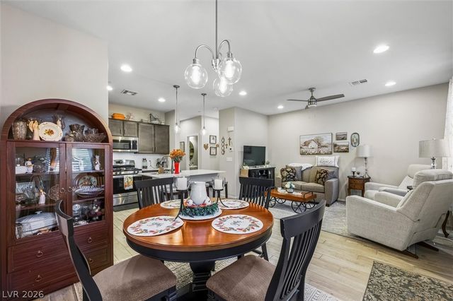 752 Sleeping City Avenue, Henderson, NV 89015