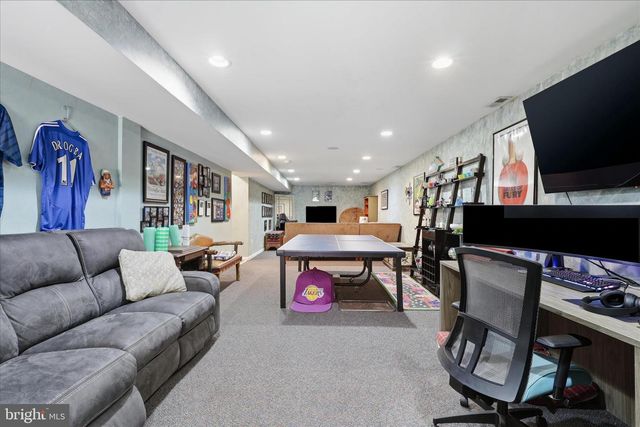 9411 PRIMROSE LN, Manassas Park, VA 20111