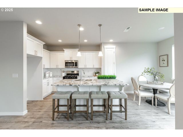 10228 Se HORNADAY Ave 377, Happy Valley, OR 97086