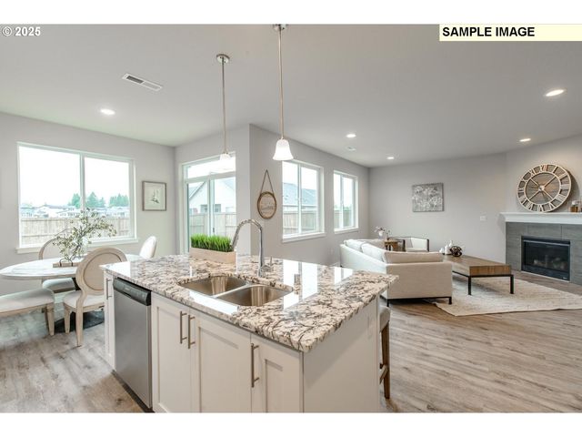 10228 Se HORNADAY Ave 377, Happy Valley, OR 97086