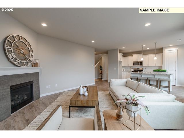 10228 Se HORNADAY Ave 377, Happy Valley, OR 97086