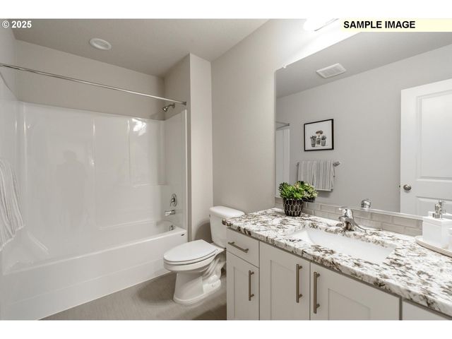 10228 Se HORNADAY Ave 377, Happy Valley, OR 97086