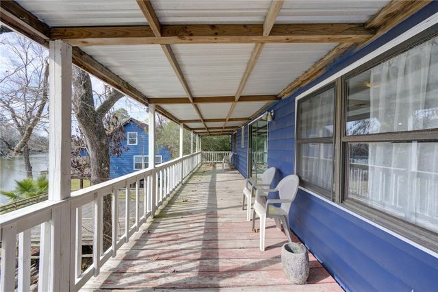 232 Hideaway Lane, Goodrich, TX 77335