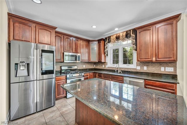 7820 Lynford Way, Mentor, OH 44060
