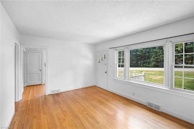 1501 Jubilee Trail, Kernersville, NC 27284