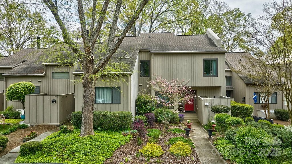 134 Pine Grove Circle, Lake Wylie, SC 29710
