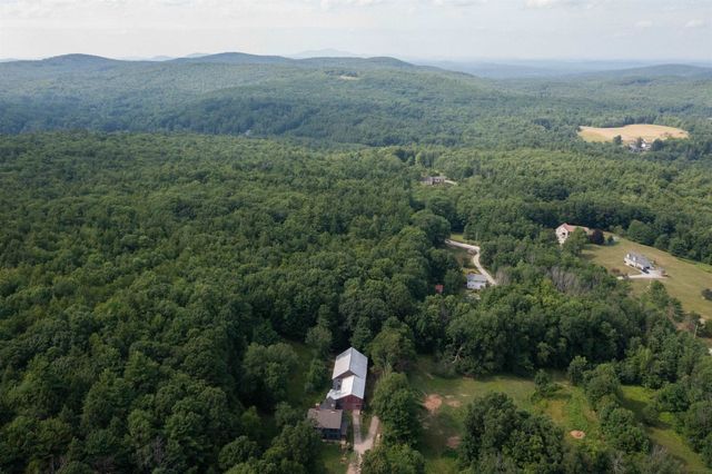 301 Tiffany Hill Road, Weare, NH 03281