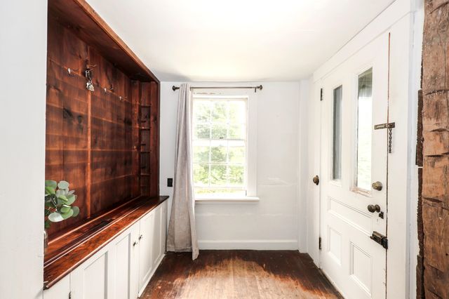 301 Tiffany Hill Road, Weare, NH 03281