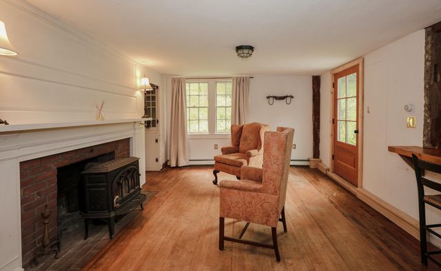 301 Tiffany Hill Road, Weare, NH 03281