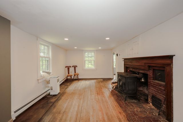 301 Tiffany Hill Road, Weare, NH 03281