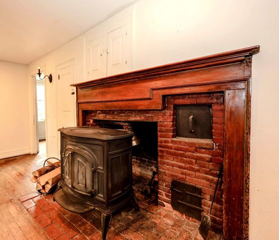 301 Tiffany Hill Road, Weare, NH 03281