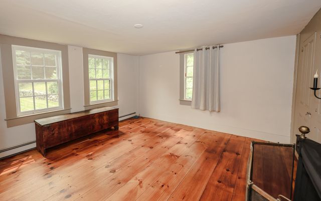 301 Tiffany Hill Road, Weare, NH 03281
