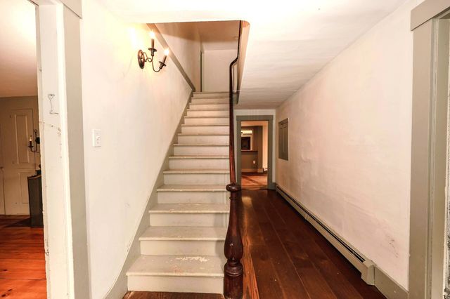 301 Tiffany Hill Road, Weare, NH 03281