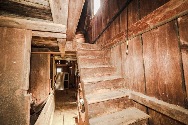 301 Tiffany Hill Road, Weare, NH 03281