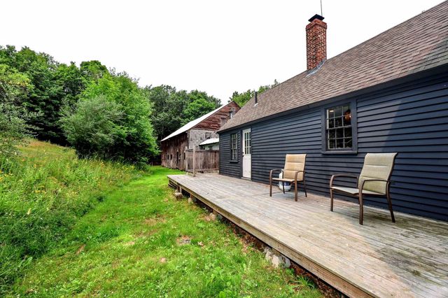 301 Tiffany Hill Road, Weare, NH 03281