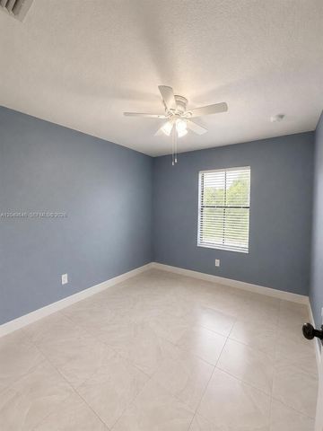 23570 SW 113th Path, Homestead, FL 33032