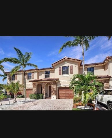 23570 SW 113th Path, Homestead, FL 33032