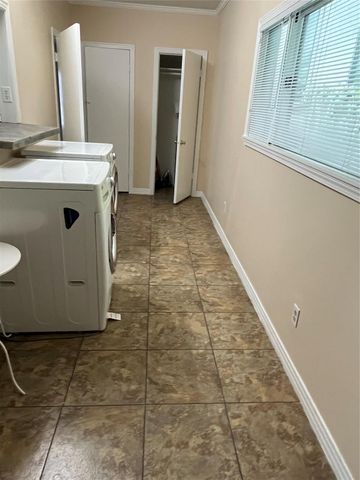1932 W Bell Street, Houston, TX 77019