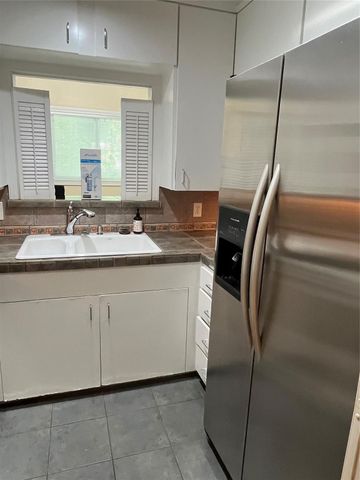 1932 W Bell Street, Houston, TX 77019