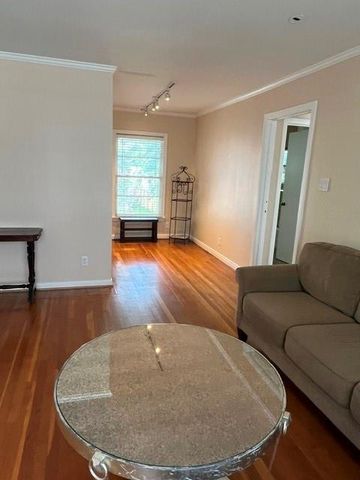 1932 W Bell Street, Houston, TX 77019