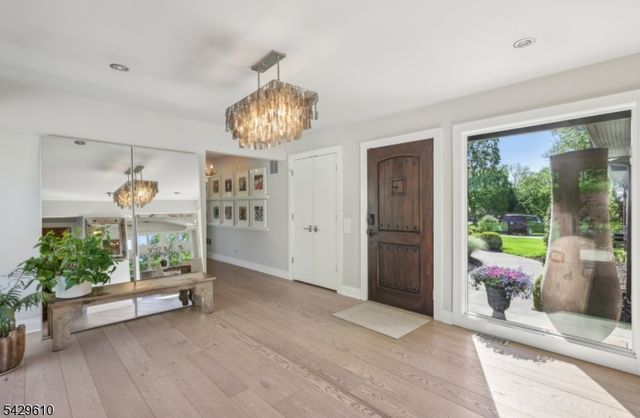 15 Laurie Ct, Scotch Plains Twp., NJ 07076