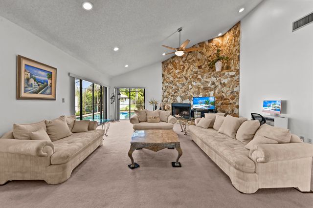 7131 NW 3rd Avenue, Boca Raton, FL 33487