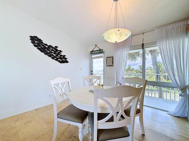 1043 Hillsboro Mile 19c, Hillsboro Beach, FL 33062