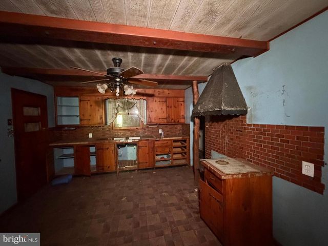 161 WOOLSTON DR, Morrisville, PA 19067